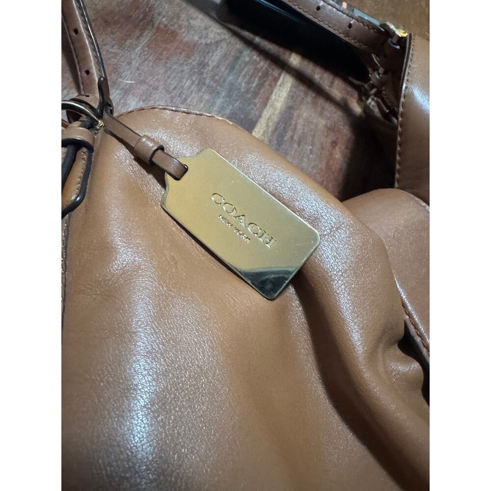 Coach Madison Carlyle Smooth Leather Hobo Shoulder Bag – Saddle Brown - Picture 6 of 8